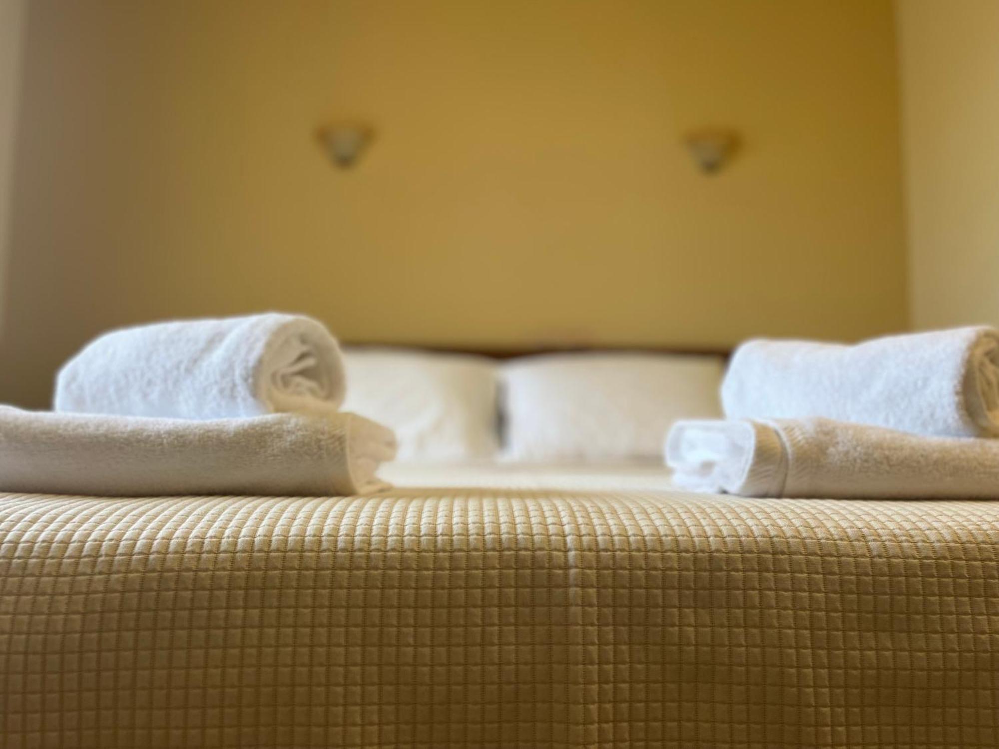 Agnanti Zitsas Hotel エクステリア 写真